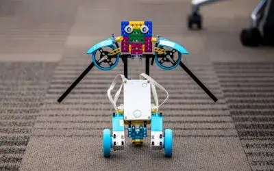web-image-lego-robots